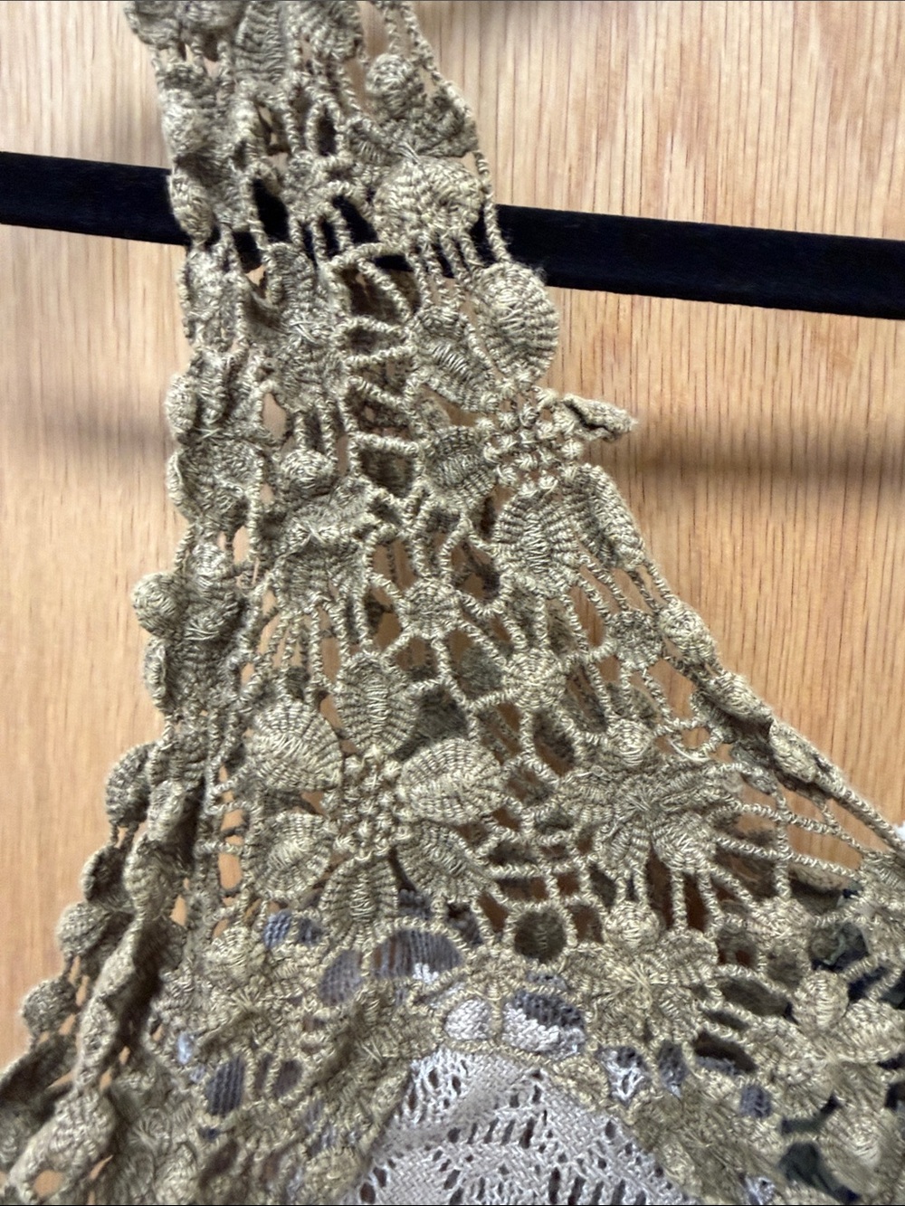 Gimmicks BKE Y2K Boho Tan Crochet Lace Button-Front Camisole with Cream Lace - Picture 7 of 9